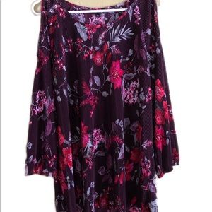 Roz & Ali Cold Shoulder Floral Top Size XL